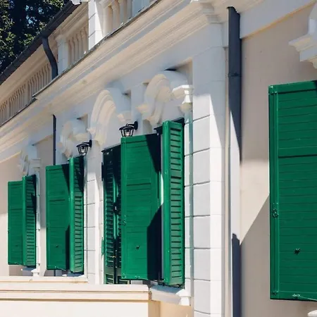 Szent Gaál Kastély Zomba